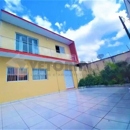 Buy this 3 bed house on Avenida Renato Fida in Jardim Brasil, Caraguatatuba - SP