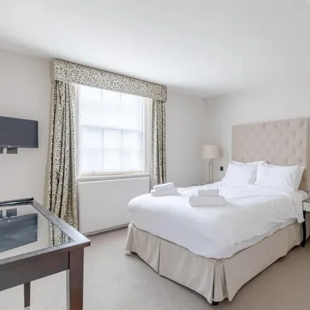 Rent this 3 bed apartment on London in SW1X 8LT, United Kingdom