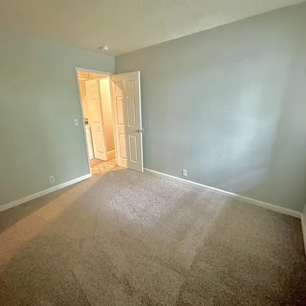 Image 1 - Cement Hill Road, Fairfield, CA 94533, USA - Apartment for rent