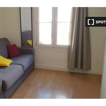 Rent this studio apartment on 18 bis Avenue de Clichy in 75018 Paris, France