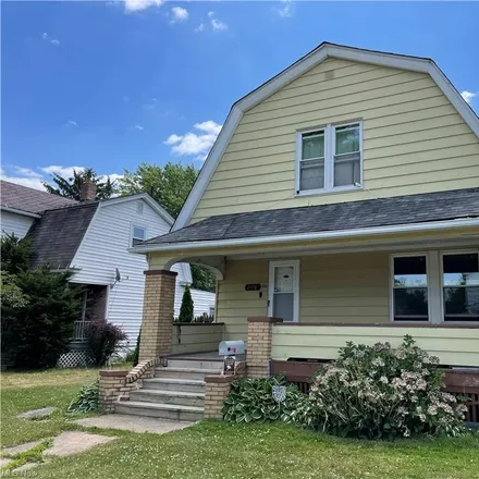 Buy this 3 bed house on 2426 East 32nd Street in Lorain, OH 44055