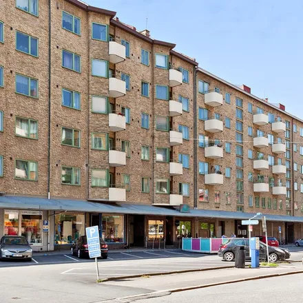Rent this 3 bed apartment on Kobbarnas väg 1C in 416 47 Gothenburg, Sweden