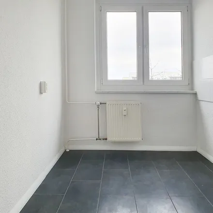 Image 4 - Salzburger Straße 4, 06128 Halle (Saale), Germany - Apartment for rent