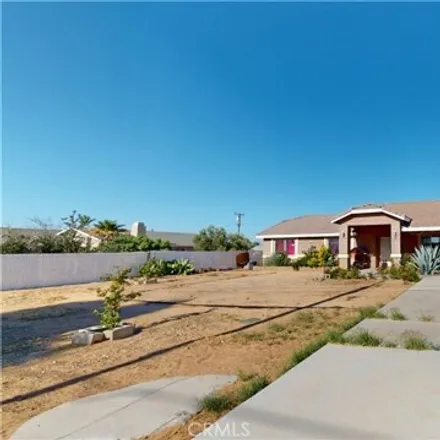 Buy this 3 bed house on 11011 Kiowa Road in Apple Valley, CA 92308