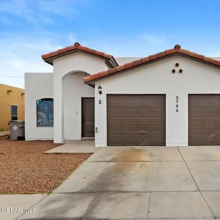 Buy this studio house on 5665 Saluki Drive in El Paso, TX 79924