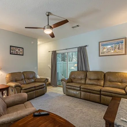 Image 3 - 4770 Playpen Drive, North Oak Hill, Jacksonville, FL 32210, USA - Townhouse for sale