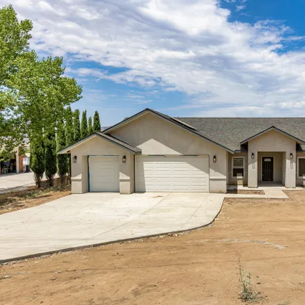 Buy this 4 bed house on 17498 Bold Venture Drive in Stallion Springs, Kern County