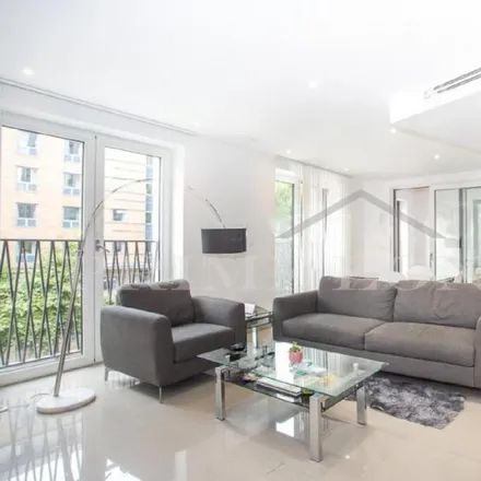 Rent this 2 bed apartment on Delphini Apartments in Library Street, London
