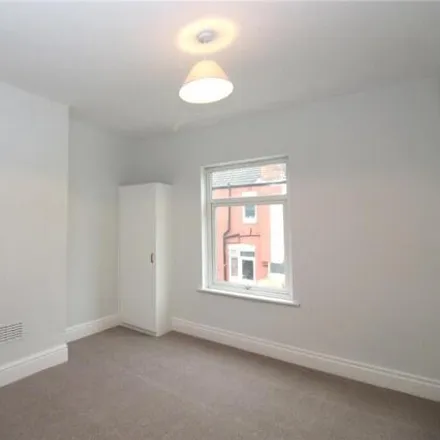 Image 7 - Mossley Road, Birkenhead, CH42 5PP, United Kingdom - Townhouse for sale