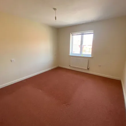 Image 2 - The Avenue, West Wick, BS22 7RD, United Kingdom - Apartment for rent