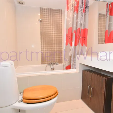 Image 5 - 22 Edwin Street, Custom House, London, E16 1QA, United Kingdom - Apartment for rent