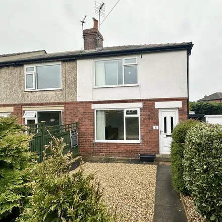 Rent this 2 bed house on Old Lane in Birkenshaw, BD11 2LP