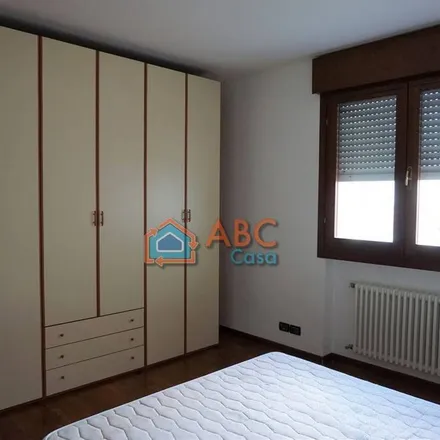 Image 5 - Via Pietro Mascagni, 36075 Montecchio Maggiore VI, Italy - Apartment for rent