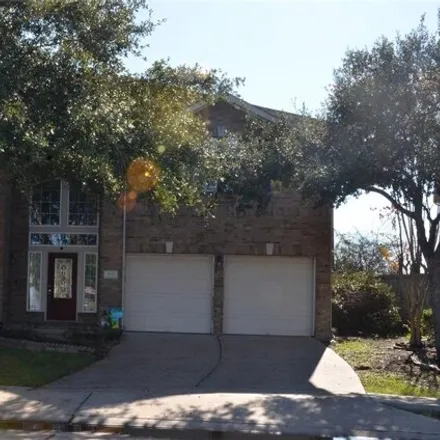 Buy this 5 bed house on 3101 Lake Shore Harbour Drive in Missouri City, TX 77459