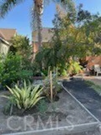 Image 2 - 1859 West 64th Street, Los Angeles, CA 90047, USA - House for sale