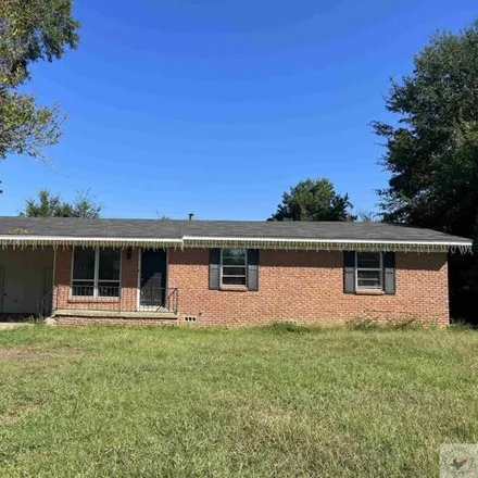 Buy this 3 bed house on 701 Avenue I in Hooks, Bowie County