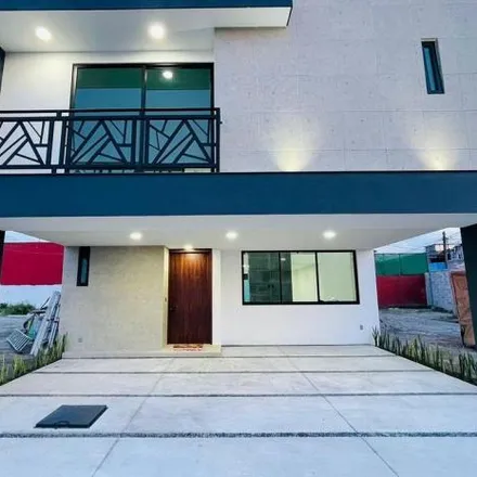 Buy this 3 bed house on Hacienda Bogorron in San Salvador Tizatlalli, 52172 Metepec