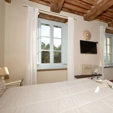 Image 4 - 55041 Camaiore LU, Italy - Apartment for rent