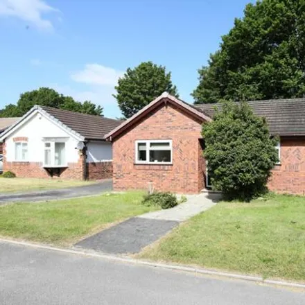 Buy this 3 bed house on Beechfield Gardens in Hartford, CW8 1LQ