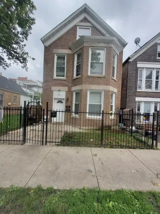 Buy this 8 bed duplex on 3015 West Cullerton Street in Chicago, IL 60623