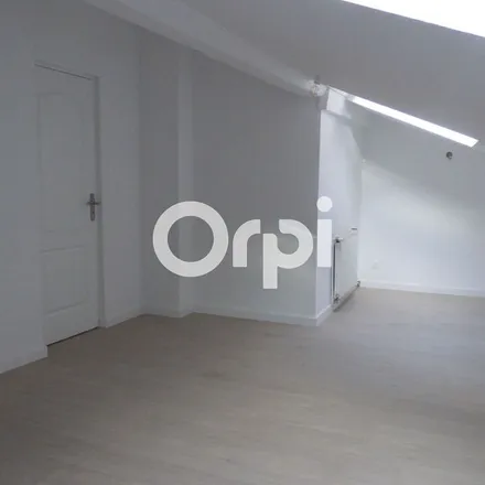 Image 1 - 27 Rue de Rombas, 57300 Mondelange, France - Apartment for rent