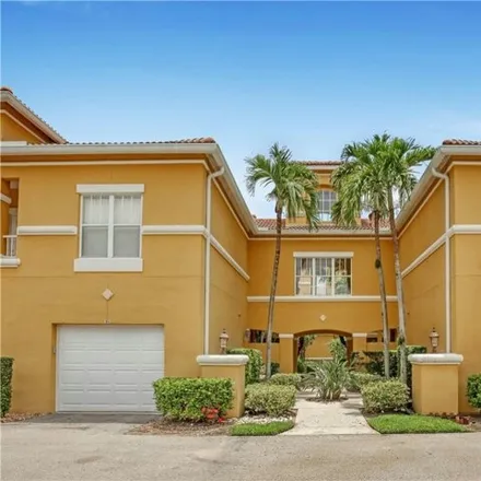 Image 3 - Fairways Circle, Gifford, FL 34960, USA - Condo for rent