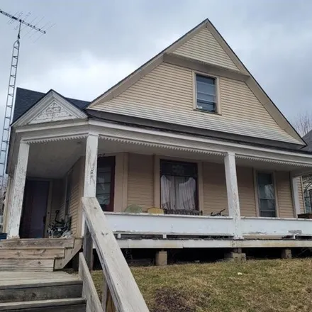 Buy this 4 bed house on 331 North High Street in Kenton, OH 43326