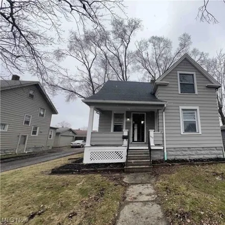 Buy this 2 bed house on 1040 Brownell Avenue in Lorain, OH 44052