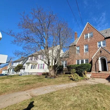 Image 1 - 28 Colebrook Street, Hartford, CT 06112, USA - House for sale