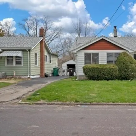 Image 1 - 2230 North Ellis Street, Peoria, IL 61604, USA - House for rent