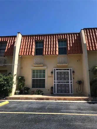 Image 1 - 3522 Northeast 167th Street, Eastern Shores, North Miami Beach, FL 33160, USA - Townhouse for sale