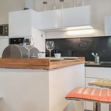 Rent this 1 bed apartment on Tränkeweg 21 in 12351 Berlin, Germany