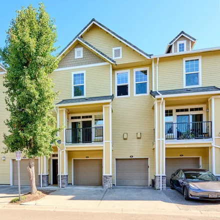 Buy this 2 bed condo on 610 Springtree Lane in West Linn, OR 97068