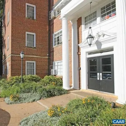 Image 2 - 32 University Circle, Charlottesville, VA 22903, USA - Apartment for rent