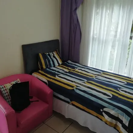 Rent this 3 bed apartment on unnamed road in eThekwini Ward 97, KwaMakhutha