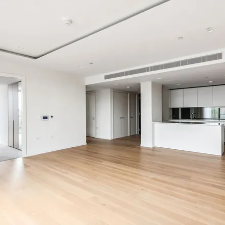 Rent this 3 bed apartment on Lillie Square East in Lillie Square, London