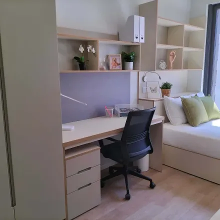 Rent this 1 bed apartment on Rua de Cedofeita 88-96 in 4050-173 Porto, Portugal