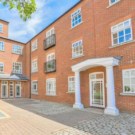 Rent this 2 bed room on Burton's Biscuit Co. in 74-78 Victoria Street, St Albans