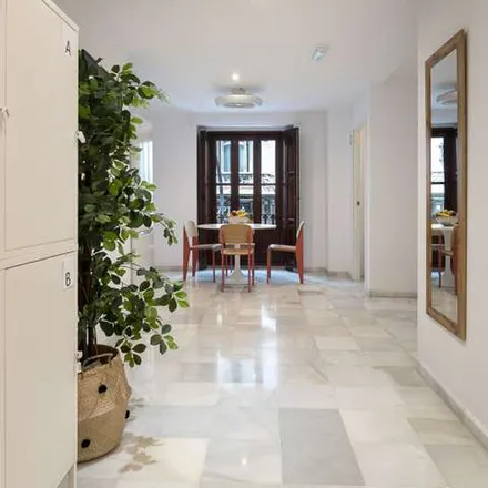 Image 8 - Dos Interiorismo, Carrer de la Mar, 46003 Valencia, Spain - Apartment for rent