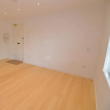 Rent this studio apartment on 10-38 Kirkland Close in London, DA15 8TP