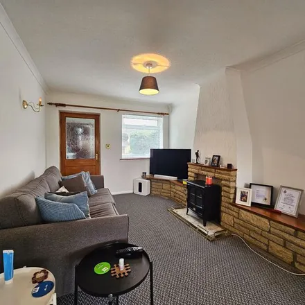 Rent this 3 bed apartment on Brionne Way in Gloucester, GL2 0UE