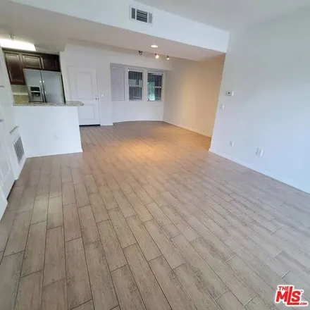 Image 3 - 11947 Kling Street, Los Angeles, CA 91607, USA - Apartment for rent