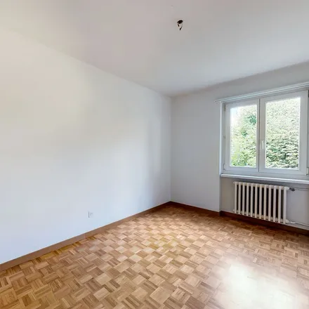 Rent this 3 bed apartment on Im Geissacker 75 in 8404 Winterthur, Switzerland