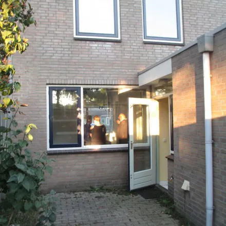 Rent this 4 bed apartment on Kleine Ruwenberg in 5271 AE Sint-Michielsgestel, Netherlands