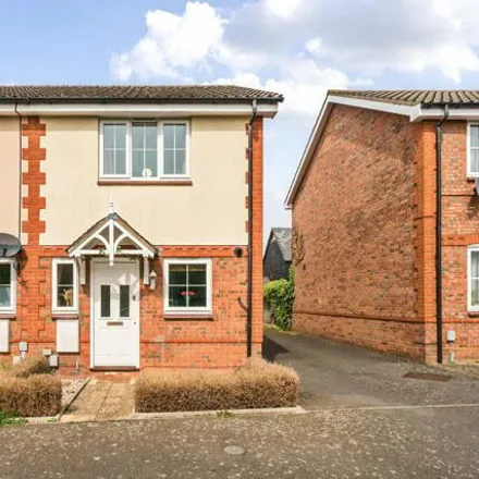 Buy this 2 bed house on Chestnut Farm in Henlow, SG16 6PA