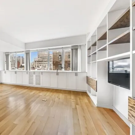 Rent this 2 bed townhouse on 20 East 68th Street in New York, NY 10065