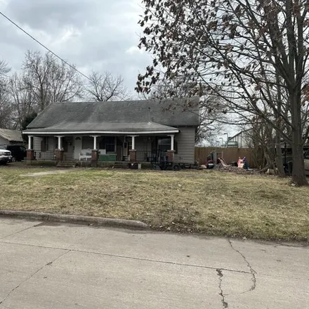 Image 3 - 2020 West Chestnut Street, Springfield, MO 65802, USA - House for sale