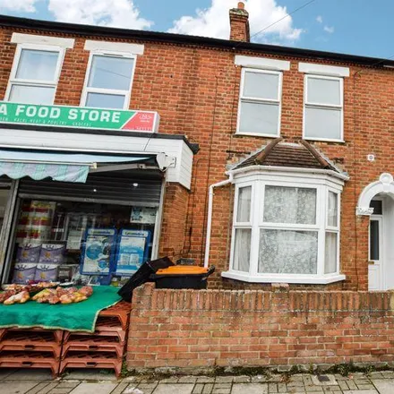 Rent this 3 bed townhouse on Medina Food Store in 55 Coventry Road, Bedford