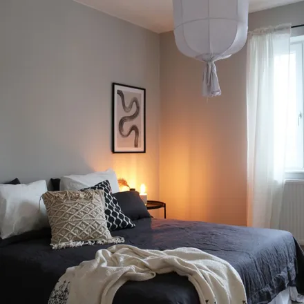 Rent this 2 bed apartment on Cyklonvägen in 451 60 Ramneröd, Sweden