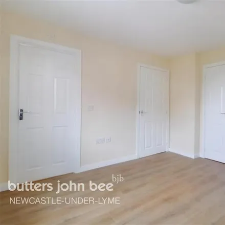 Image 5 - Chervil Close, Newcastle-under-Lyme, ST5 3FF, United Kingdom - House for rent